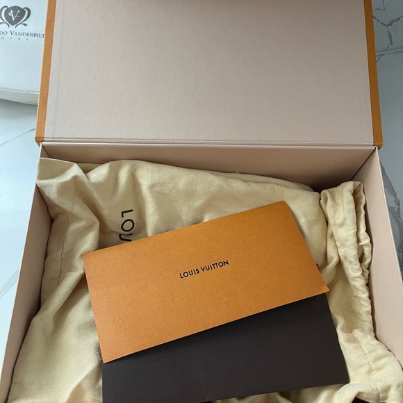 Louis Vuitton Heels - Picture 5 of 6